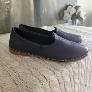 NWT.DNA soft leather and distinctive stitching Loafers 42/us 10.5